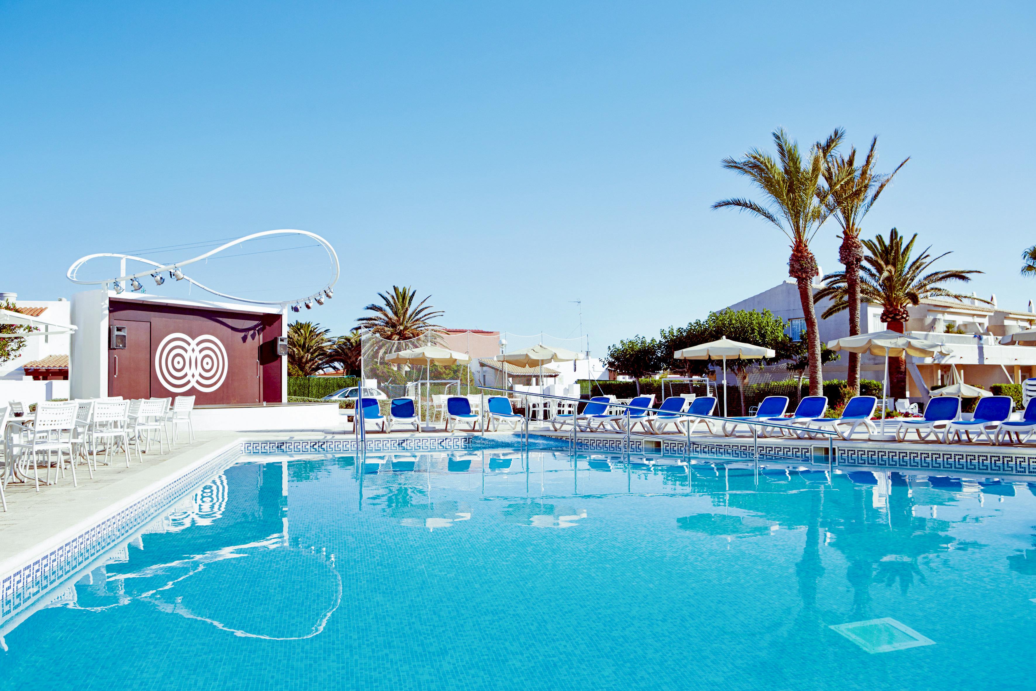Globales Los Delfines Cala'N Blanes (Menorca) Exterior foto