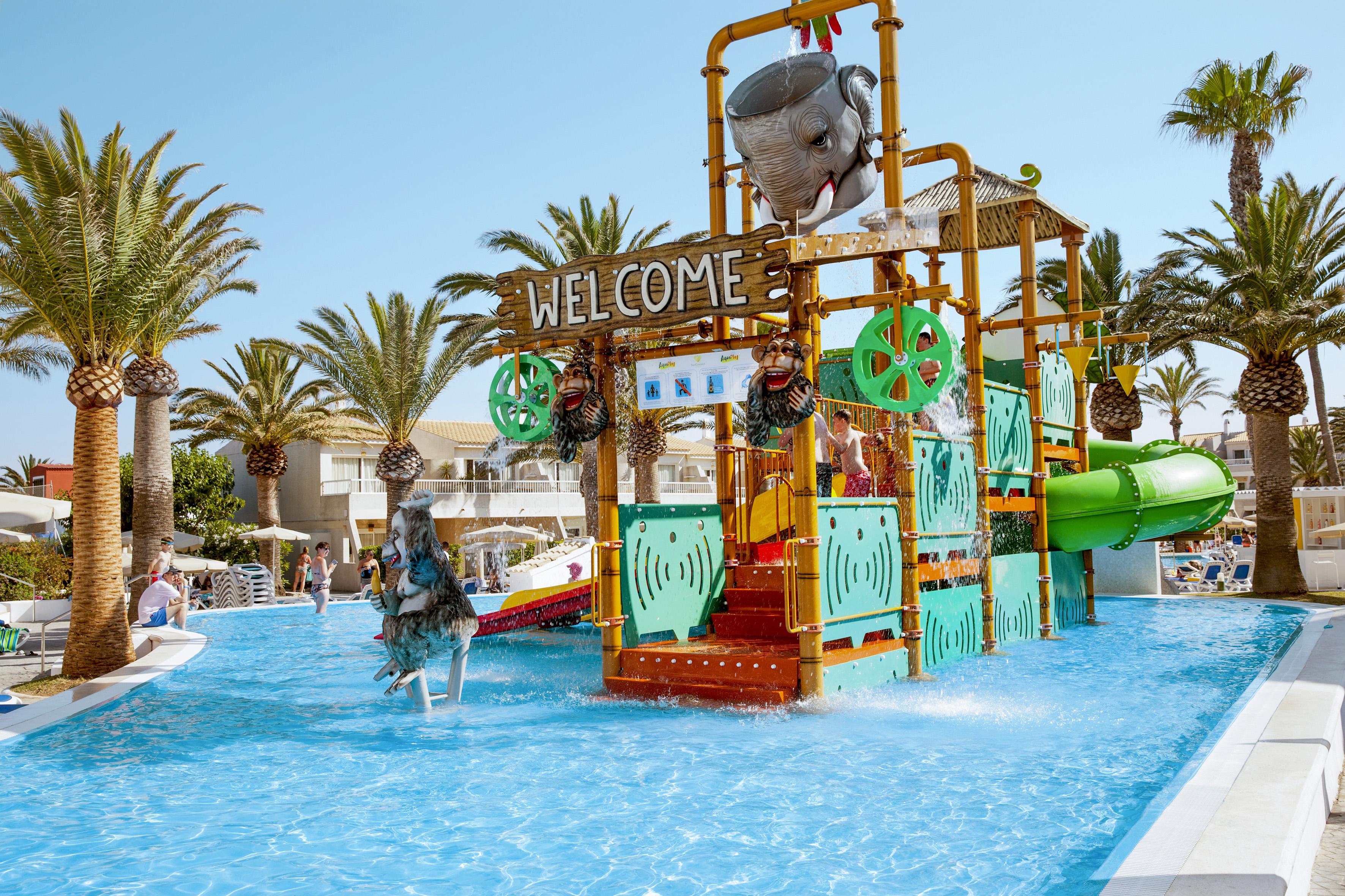 Globales Los Delfines Cala'N Blanes (Menorca) Exterior foto
