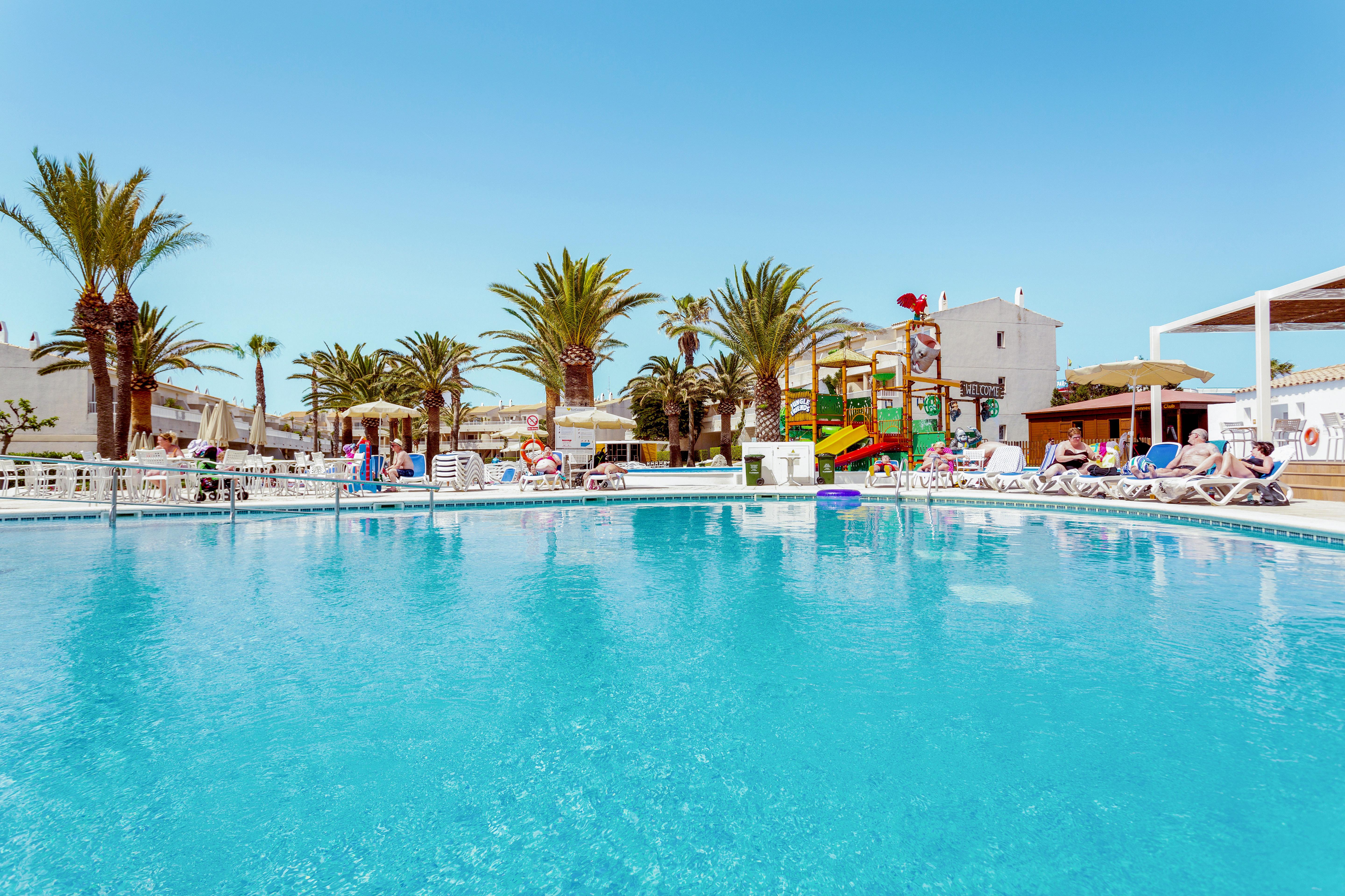 Globales Los Delfines Cala'N Blanes (Menorca) Exterior foto